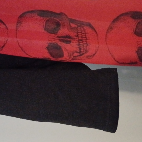 Torrid skull top - Picture 4 of 6
